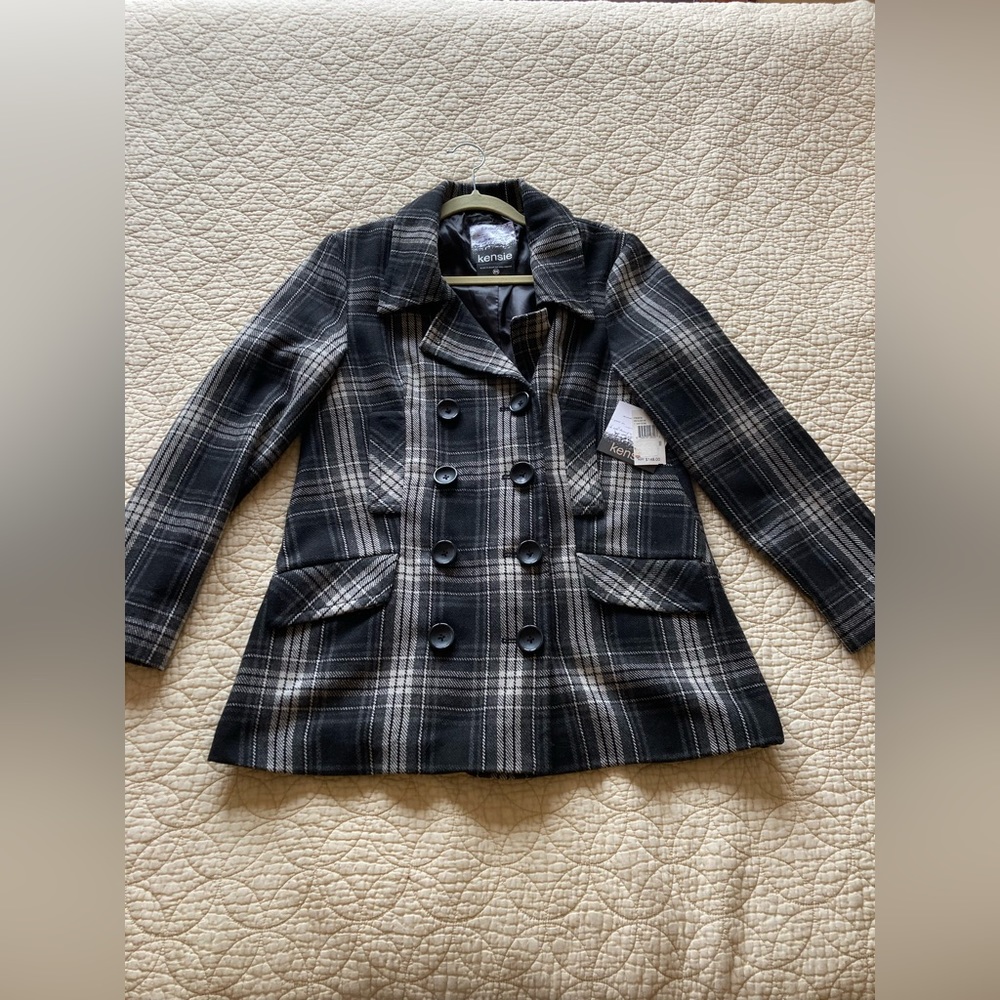 Kensie NWT Black, White, Grey Pea Coat Size medium Perfect for the Season 🖤🩶🤍